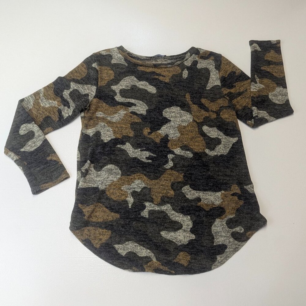 BomBom Size Medium Camo Top